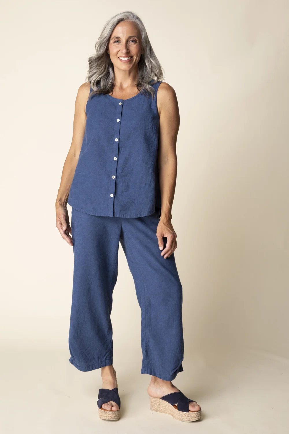 Solid Linen Pleat Back Button Tank - Navy — Yaza